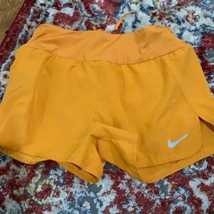 Nike athletic shorts great condition